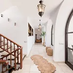 فيلة Karat Atlantida