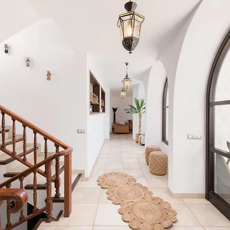 Vila Karat Atlantida